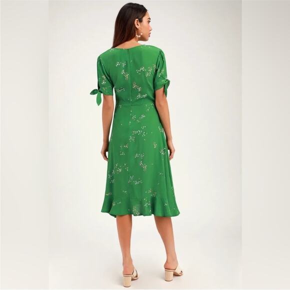 Faithfull The Brand Emilia Green Floral Midi Dress - Picture 3 of 9